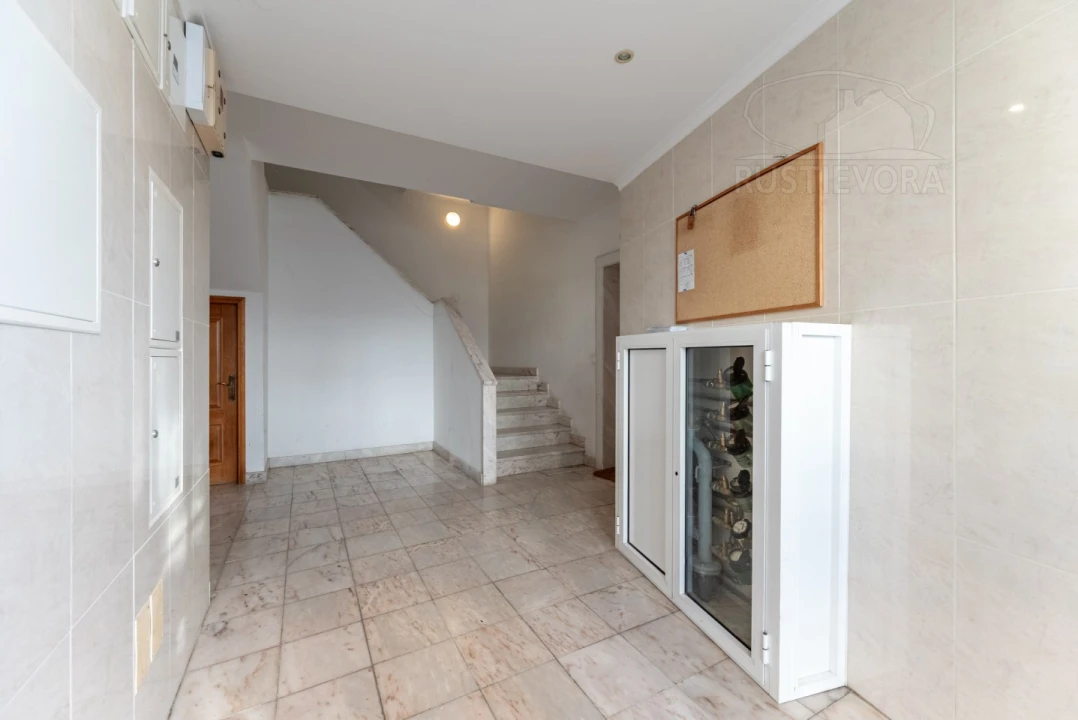 Apartamento T3 para Venda em Malagueira e Horta das Figueiras Foto 25