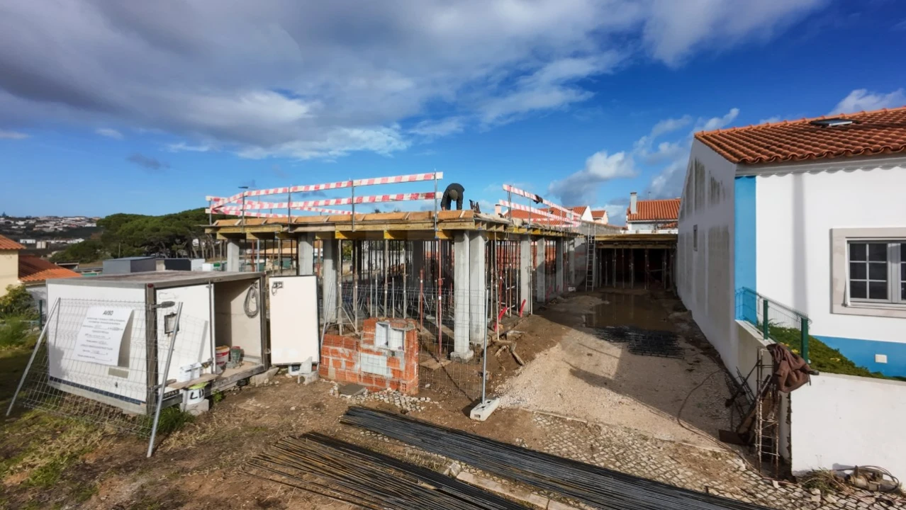 Moradia T3 para Venda em Santa Maria, São Pedro e Sobral da Lagoa Foto 3