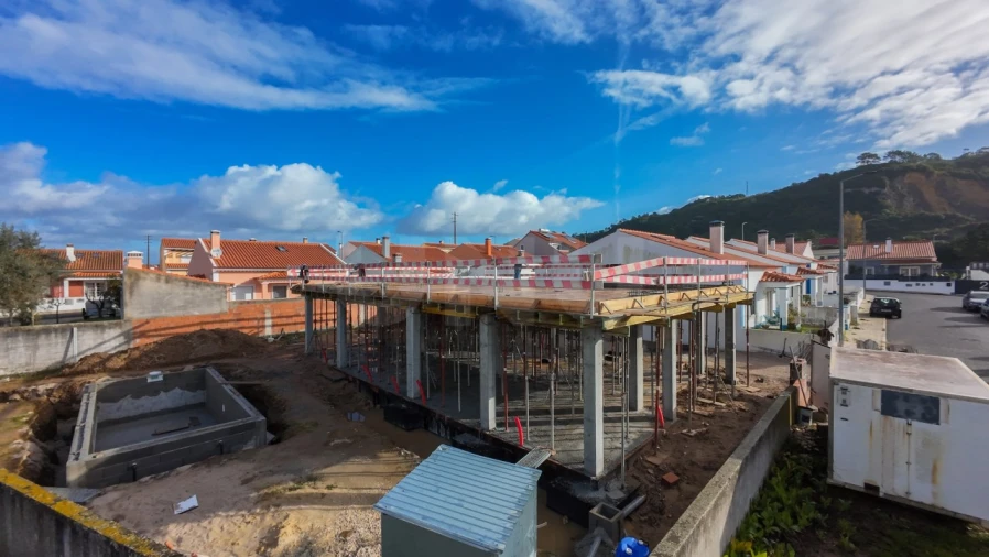 Moradia T3 para Venda em Santa Maria, São Pedro e Sobral da Lagoa Foto 7