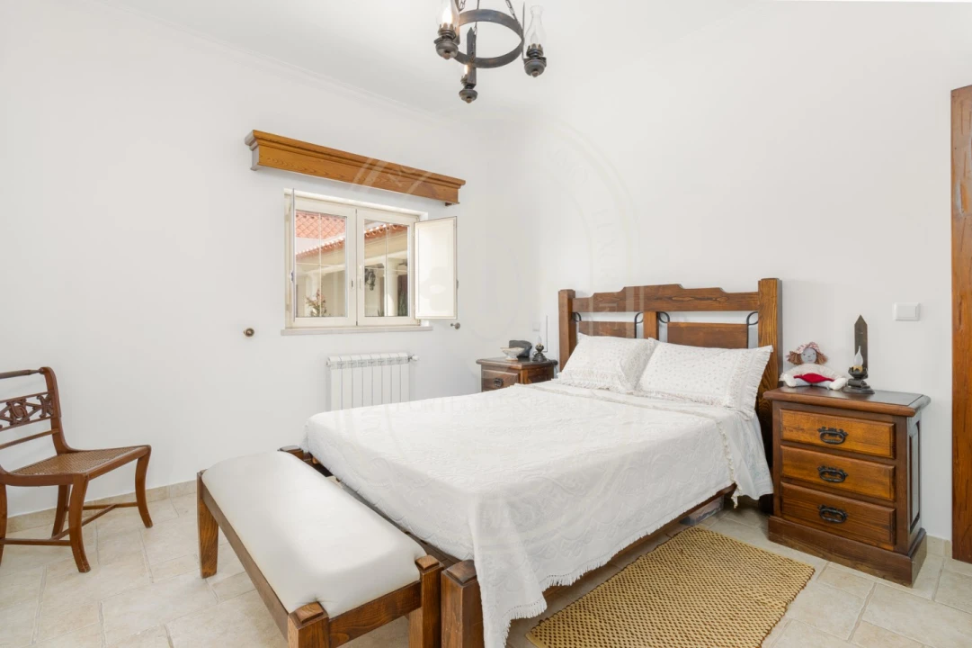 Moradia T4 para Venda em Asseiceira Foto 24