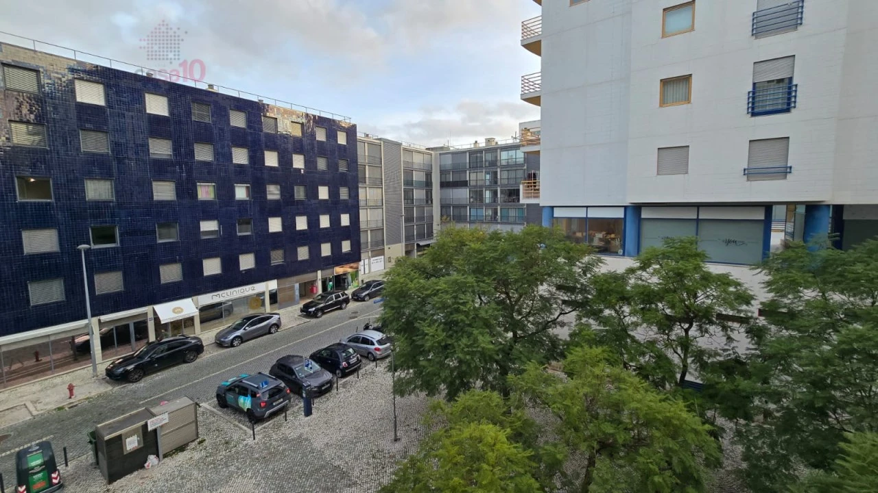 Apartamento T2 para Venda em Parque das Nações Foto 1