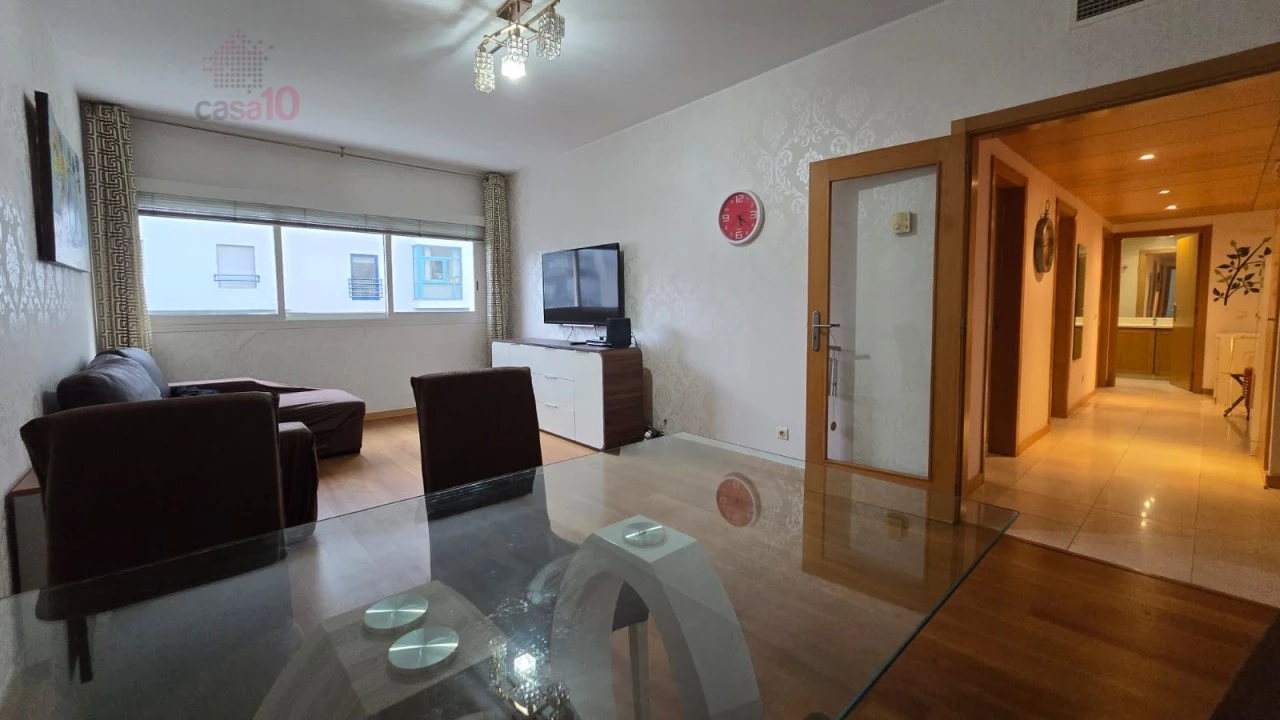 Apartamento T2 para Venda em Parque das Nações Foto 5