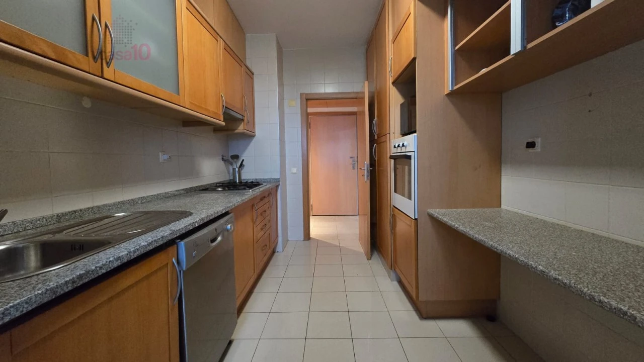 Apartamento T2 para Venda em Parque das Nações Foto 8