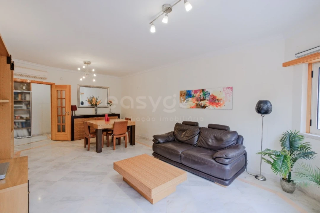 Apartamento T3 para Venda em Ramada e Caneças Foto 12