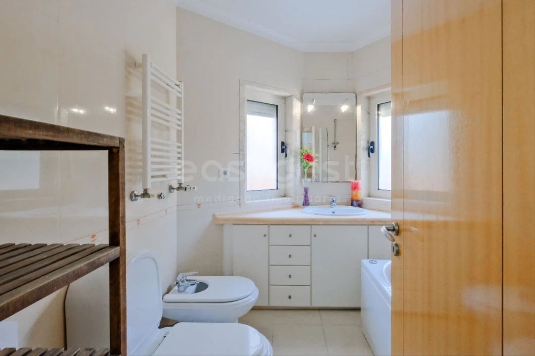 Apartamento T3 para Venda em Ramada e Caneças Foto 18