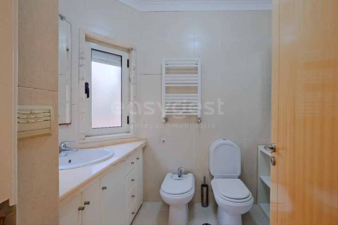 Apartamento T3 para Venda em Ramada e Caneças Foto 23