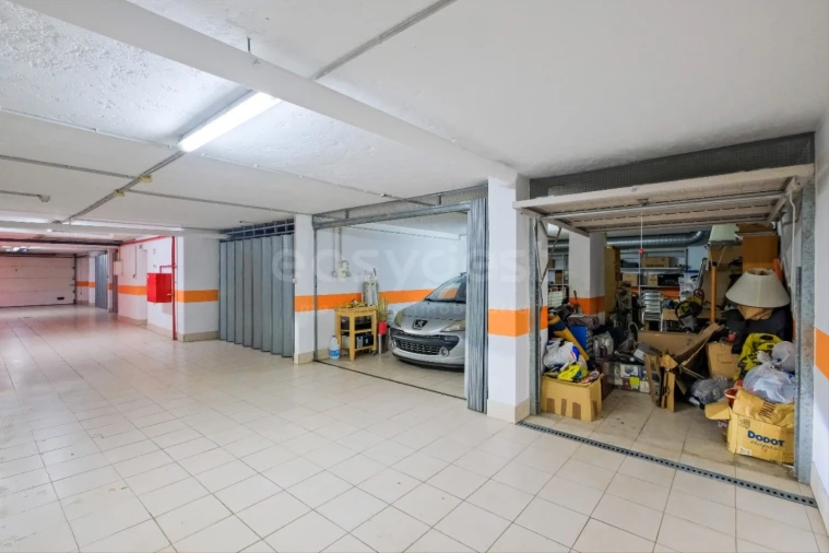 Apartamento T3 para Venda em Ramada e Caneças Foto 32