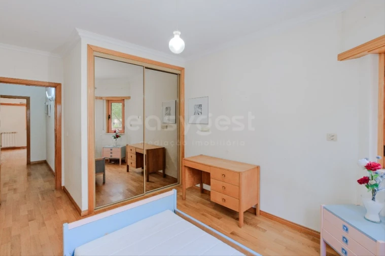 Apartamento T3 para Venda em Ramada e Caneças Foto 27