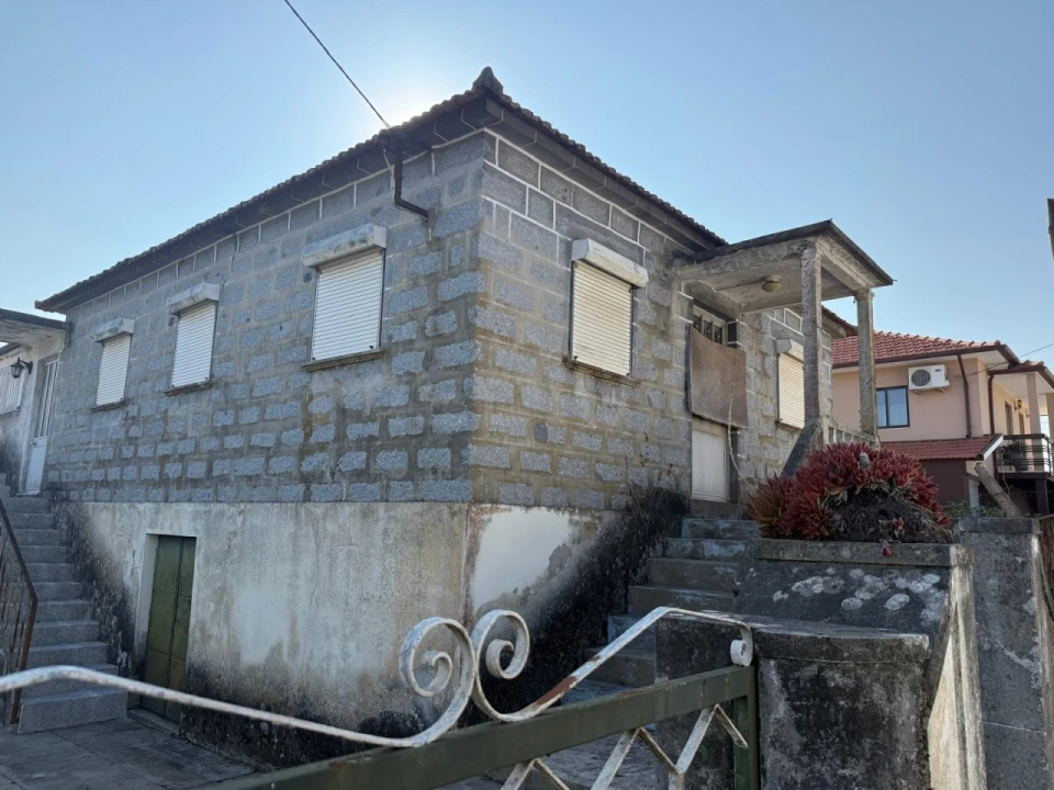 Moradia T3 para Venda em Esmeriz e Cabeçudos Foto 2