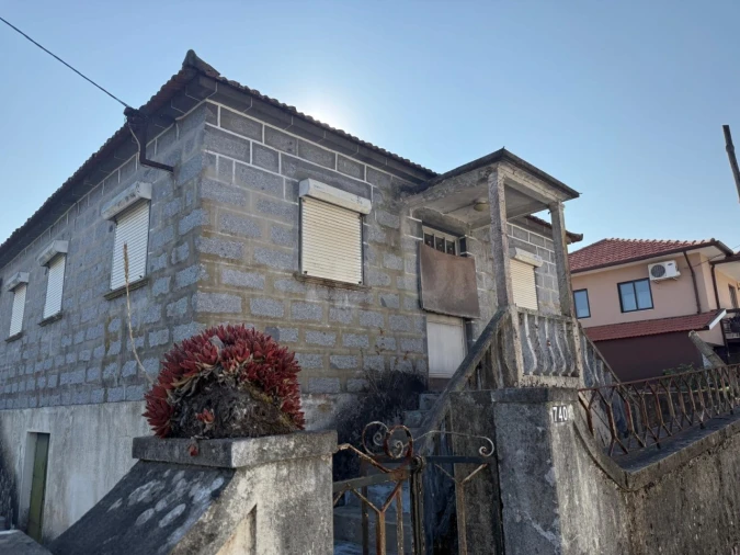Moradia T3 para Venda em Esmeriz e Cabeçudos Foto 1