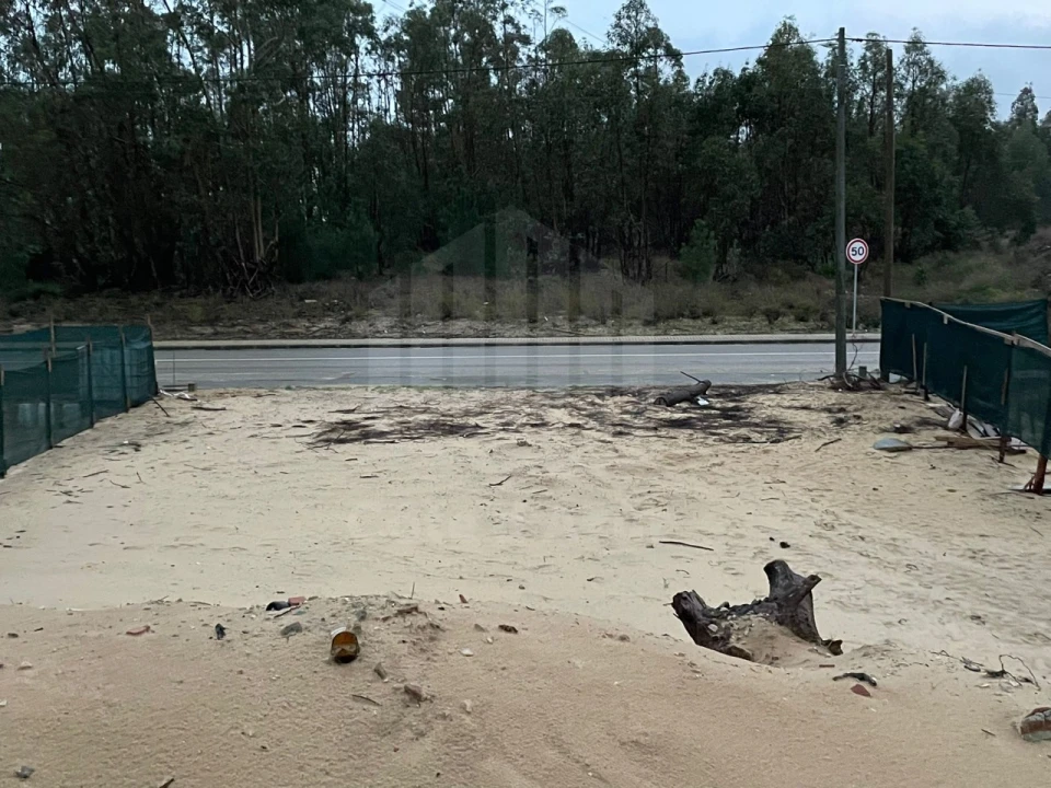 Terreno para Venda em Quinta do Anjo Foto 1