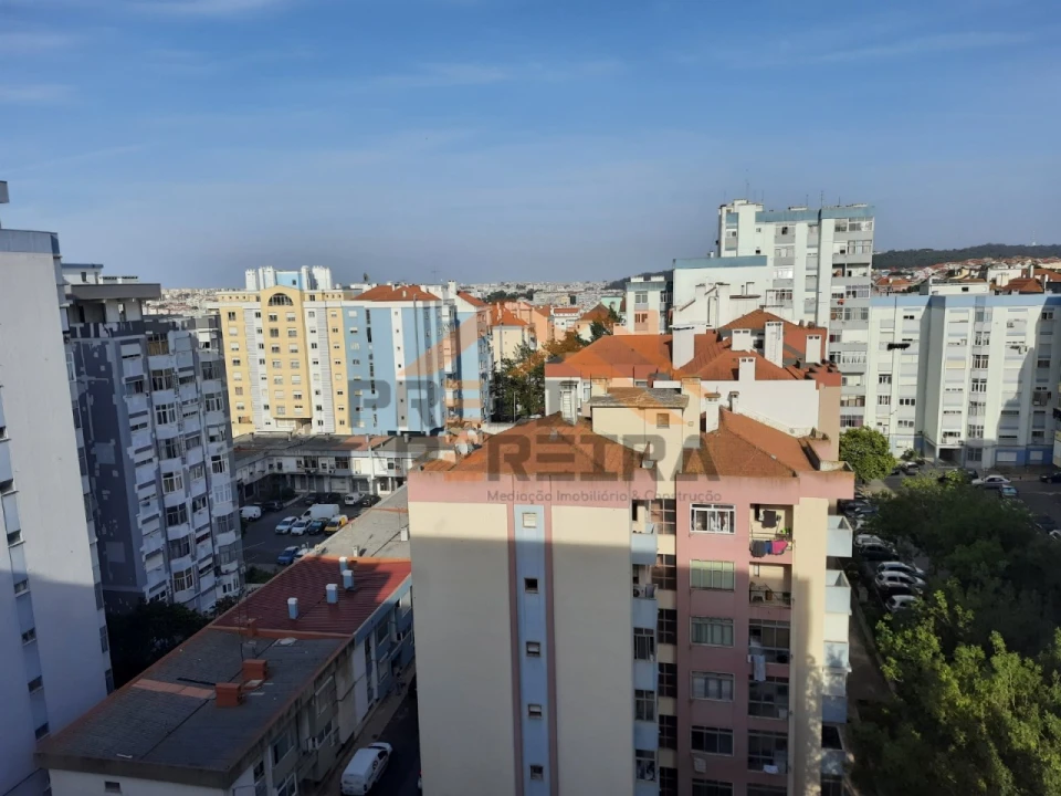 Apartamento T1 para Arrendamento em Águas Livres Foto 1