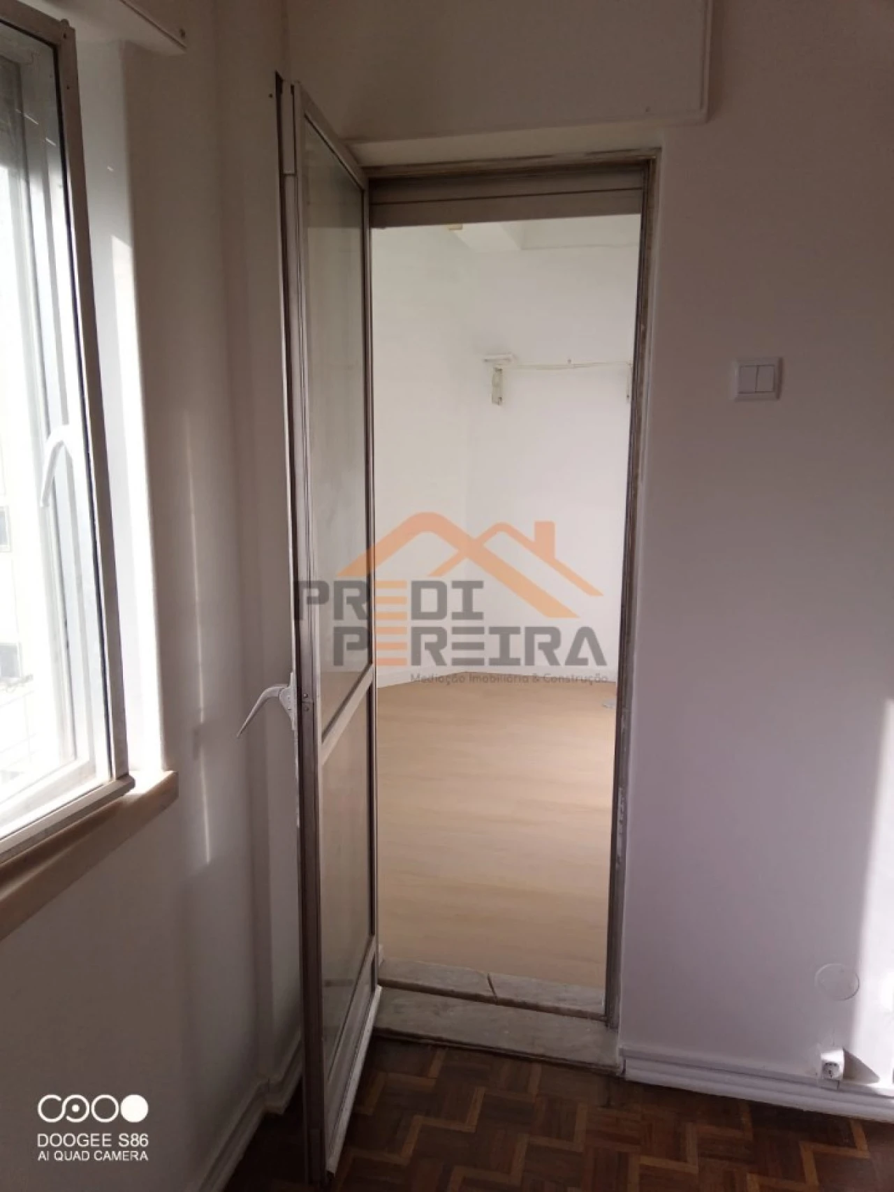 Apartamento T1 para Arrendamento em Águas Livres Foto 4