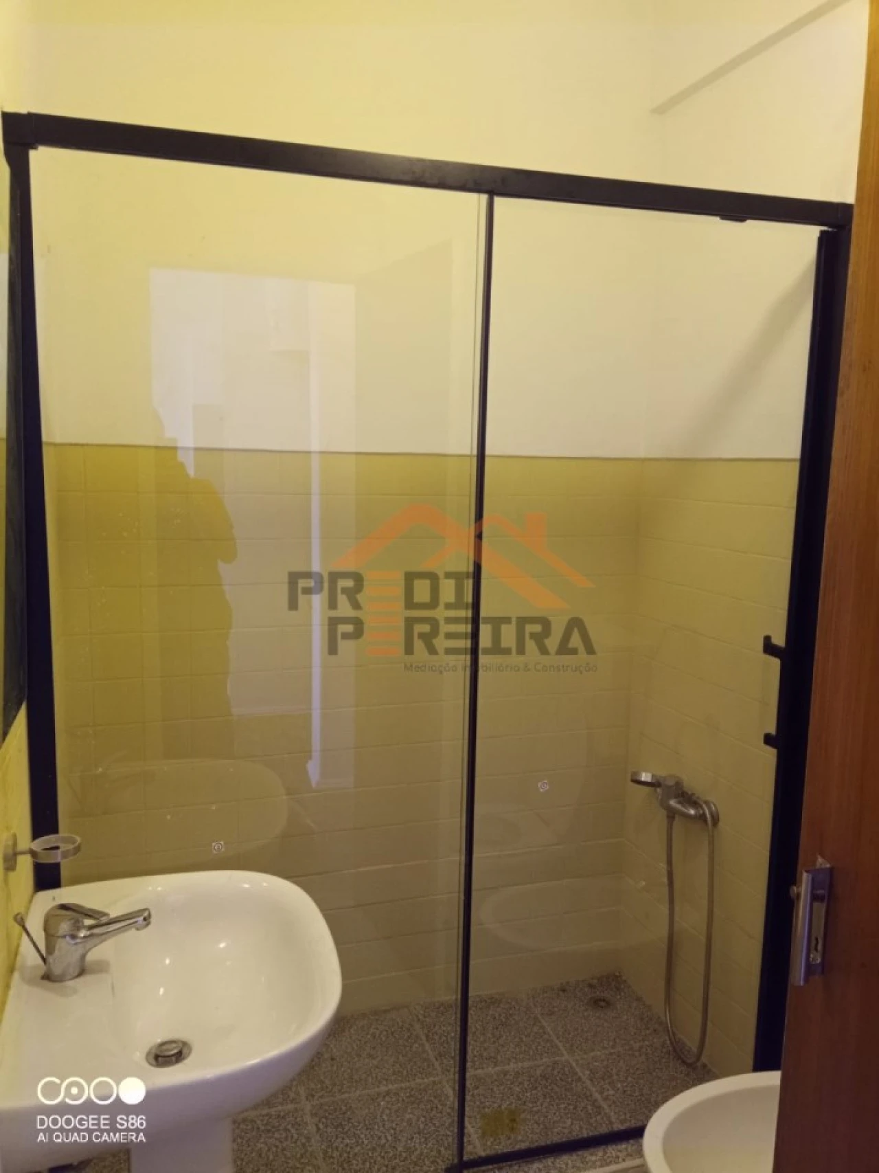 Apartamento T1 para Arrendamento em Águas Livres Foto 10