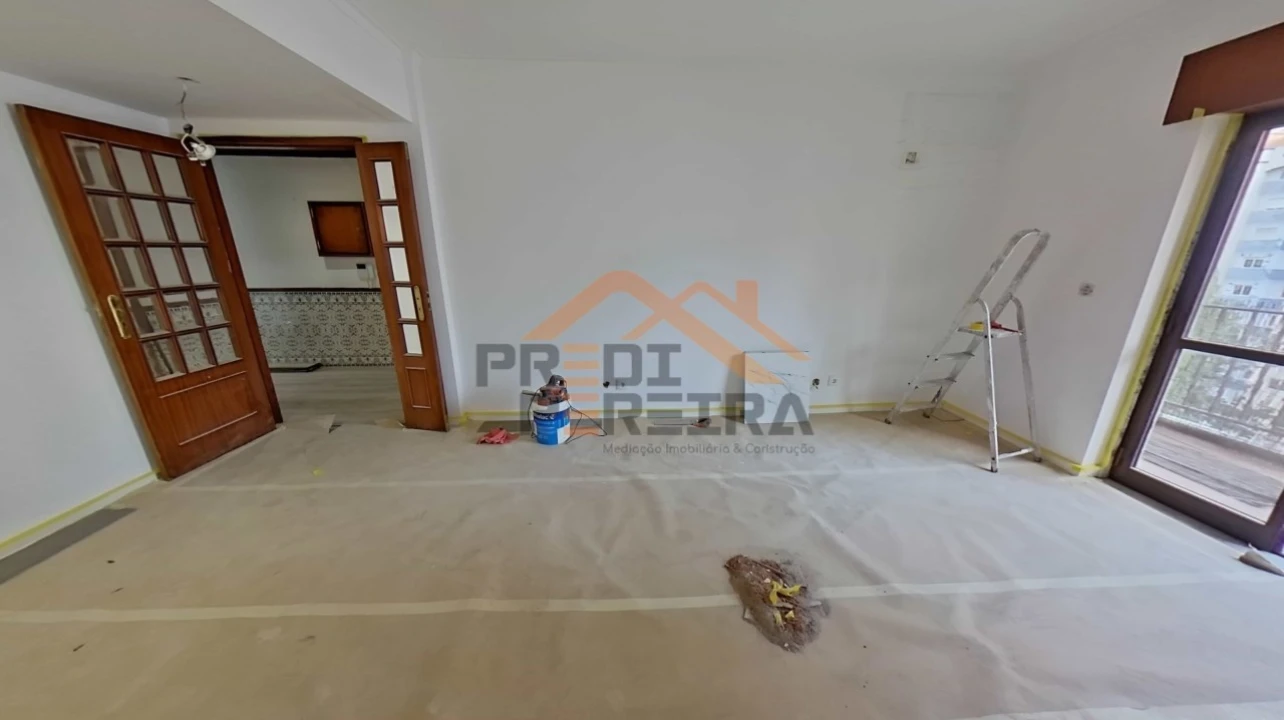 Apartamento T2 para Venda em Algueirão-Mem Martins Foto 9