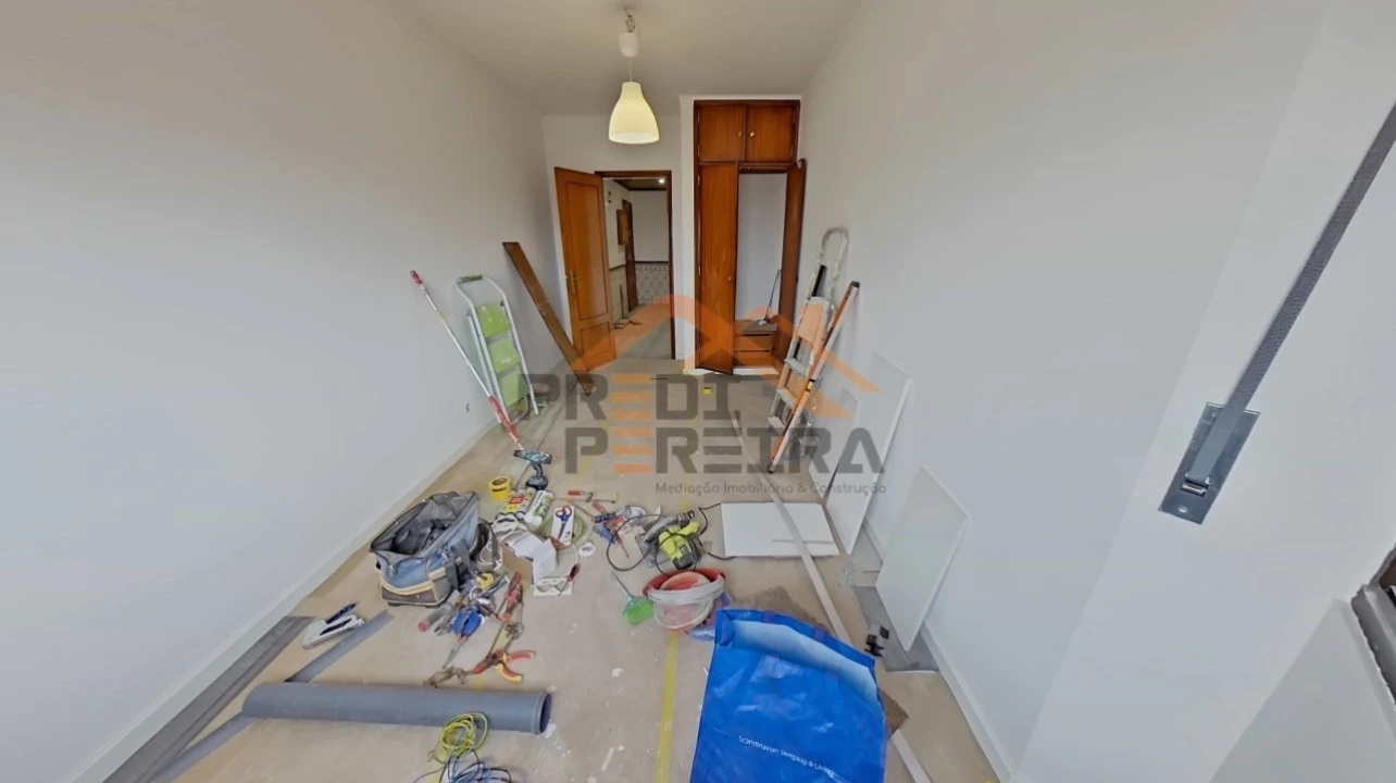 Apartamento T2 para Venda em Algueirão-Mem Martins Foto 18