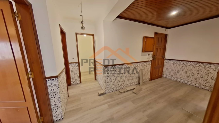 Apartamento T2 para Venda em Algueirão-Mem Martins Foto 7