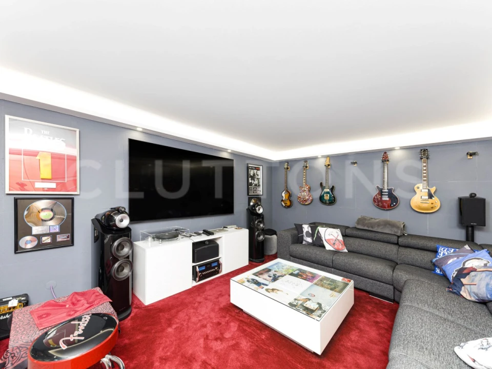 Moradia T4 para Venda em Almancil Foto 24