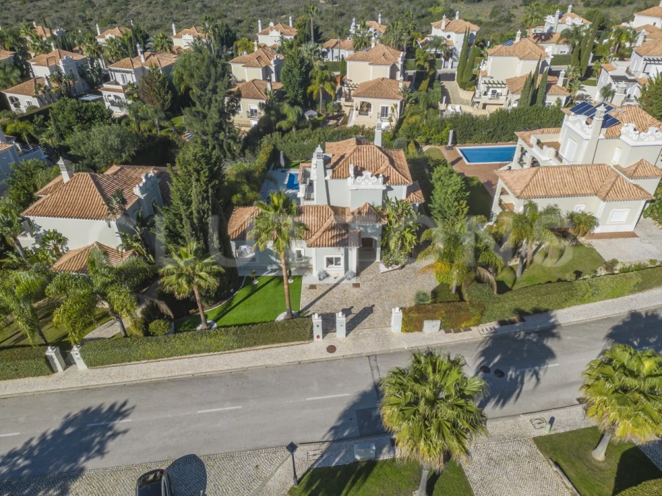 Moradia T4 para Venda em Almancil Foto 28