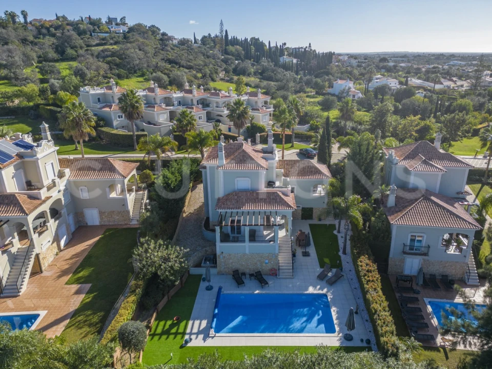 Moradia T4 para Venda em Almancil Foto 33