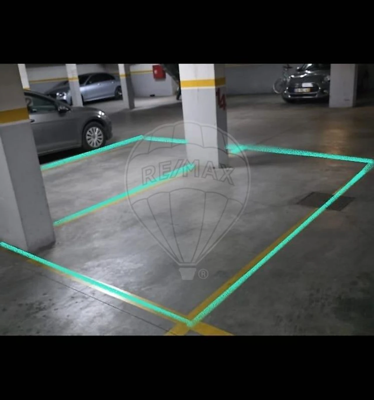 Garagem para Venda em Santa Maria, São Pedro e Matacães Foto 7