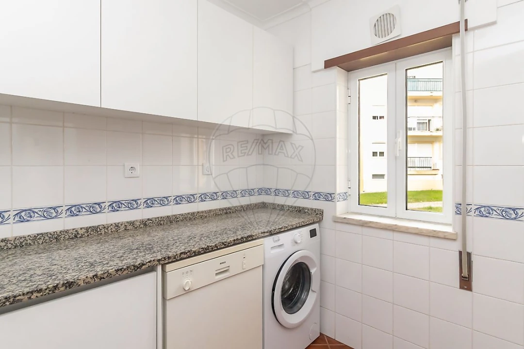 Apartamento T2 para Arrendamento em Azeitão (São Lourenço e São Simão) Foto 16