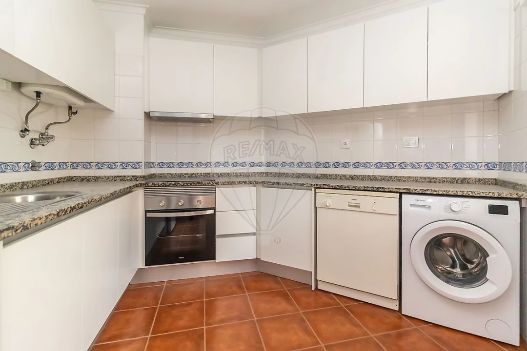 Apartamento T2 para Arrendamento em Azeitão (São Lourenço e São Simão) Foto 1