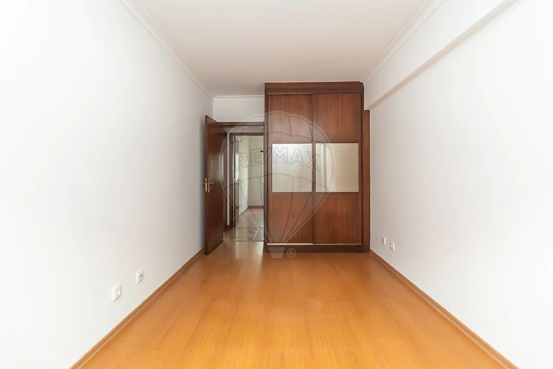 Apartamento T2 para Arrendamento em Azeitão (São Lourenço e São Simão) Foto 14