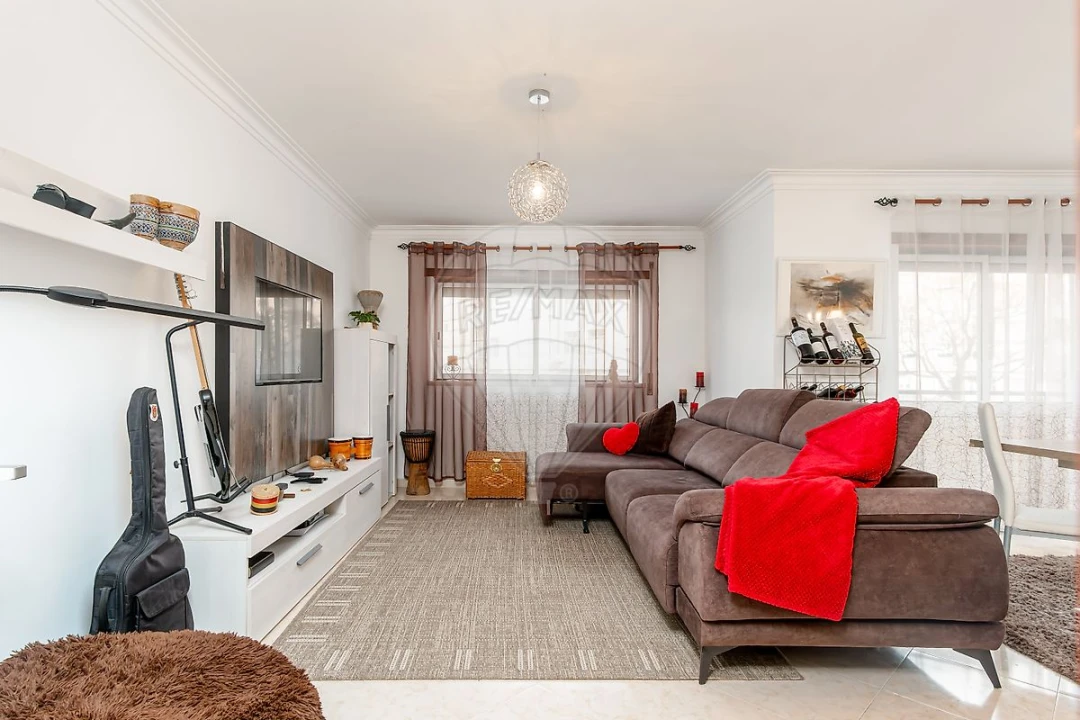 Apartamento T3 para Venda em Santo Antonio da Charneca Foto 3