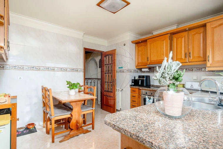 Apartamento T3 para Venda em Santo Antonio da Charneca Foto 11