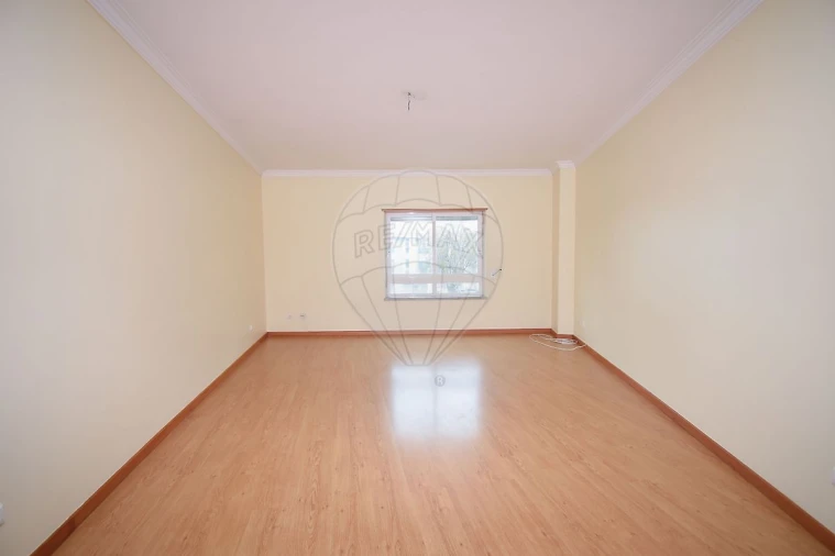 Apartamento T3 para Venda em Águas Livres Foto 9