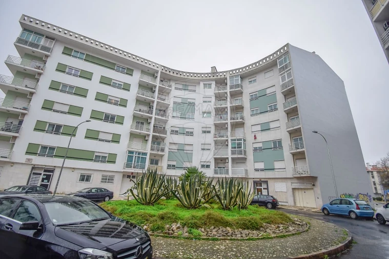 Apartamento T3 para Venda em Águas Livres Foto 26