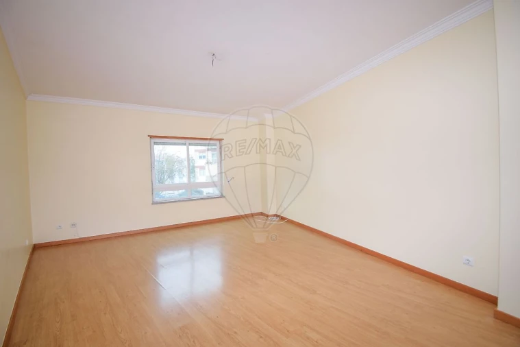 Apartamento T3 para Venda em Águas Livres Foto 12