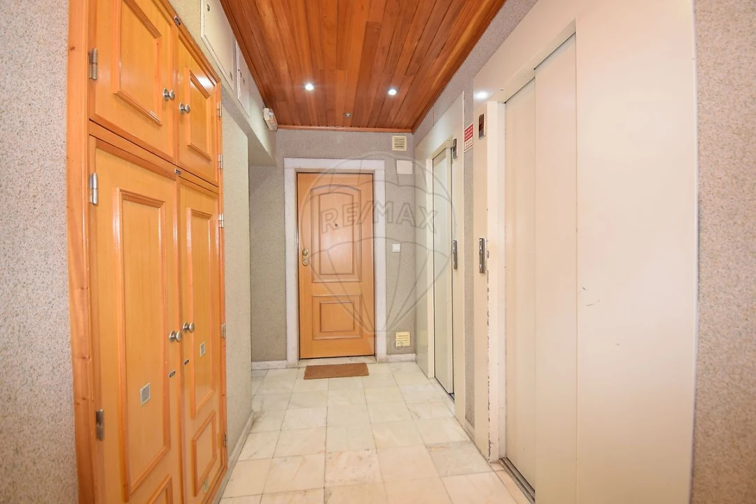 Apartamento T3 para Venda em Águas Livres Foto 21