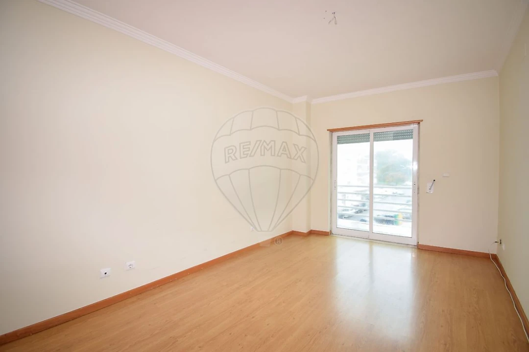 Apartamento T3 para Venda em Águas Livres Foto 11