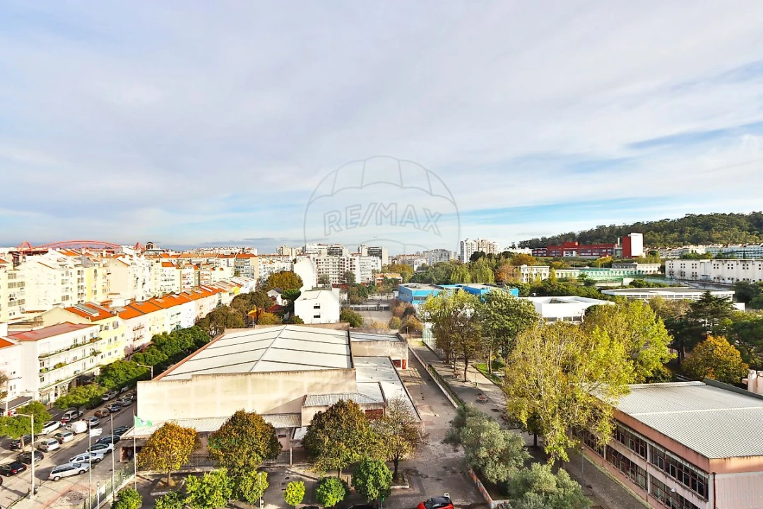 Apartamento T3 para Venda em Benfica Foto 44