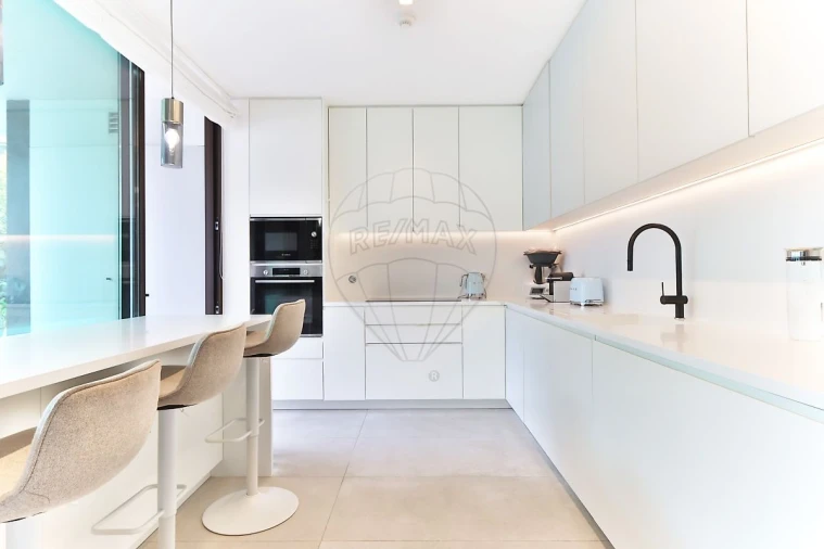 Apartamento T3 para Venda em Benfica Foto 6