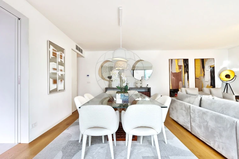 Apartamento T3 para Venda em Benfica Foto 3