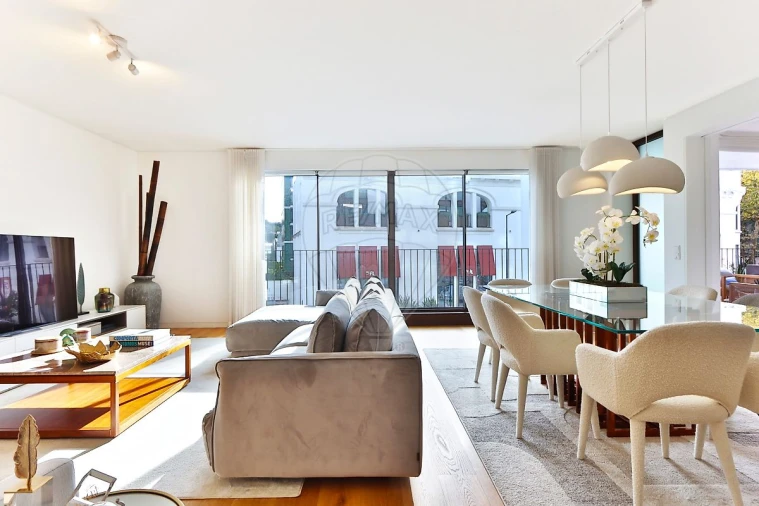 Apartamento T3 para Venda em Benfica Foto 2