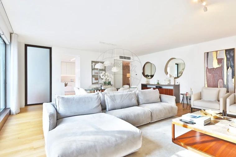 Apartamento T3 para Venda em Benfica Foto 5