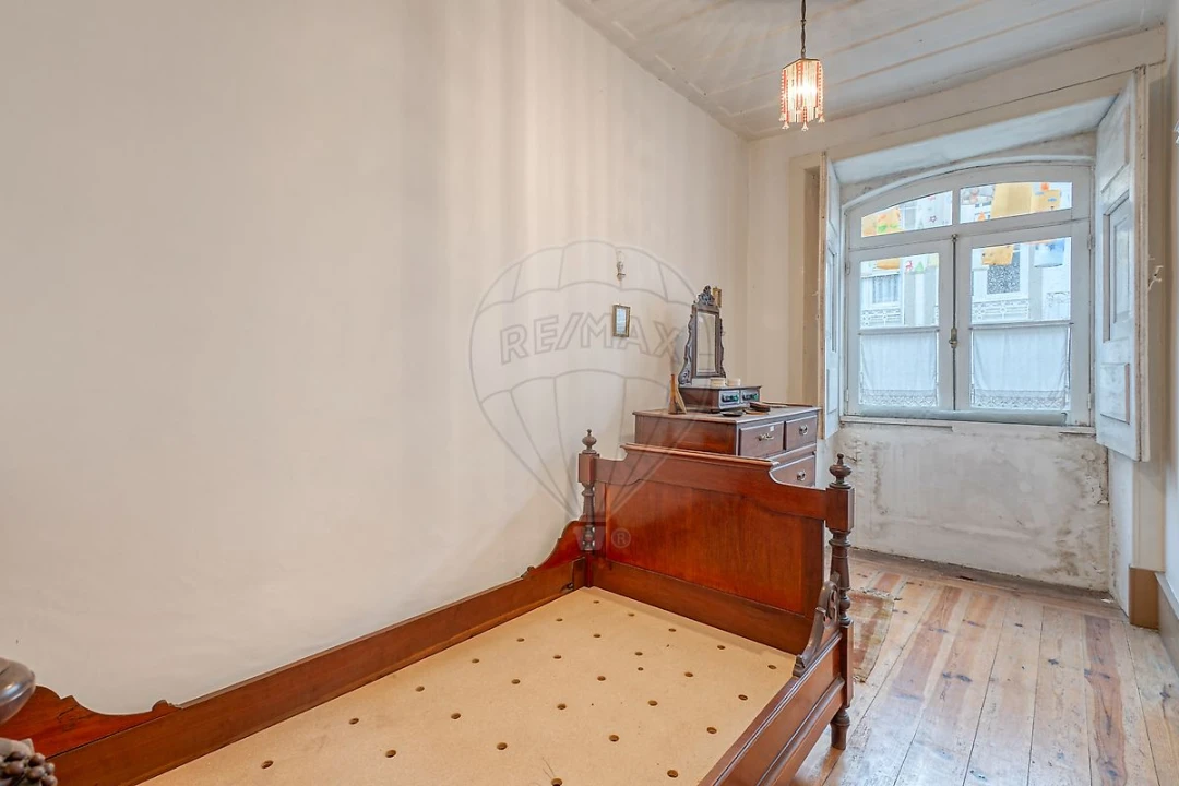 Moradia T6 para Venda em Santa Maria da Feira, Travanca, Sanfins e Espargo Foto 5