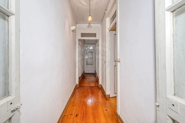 Moradia T6 para Venda em Santa Maria da Feira, Travanca, Sanfins e Espargo Foto 10