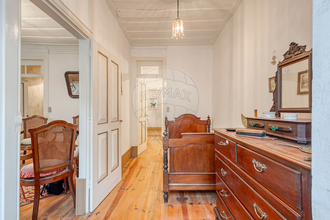 Moradia T6 para Venda em Santa Maria da Feira, Travanca, Sanfins e Espargo Foto 4