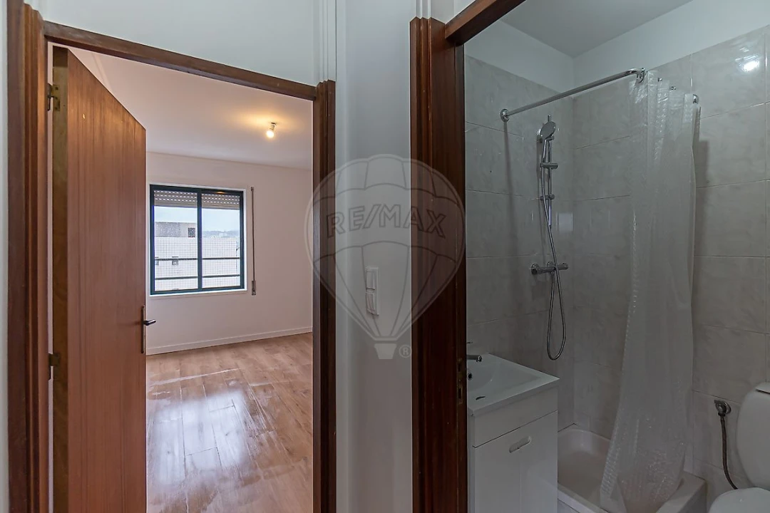Apartamento T2 para Venda em Avintes Foto 19