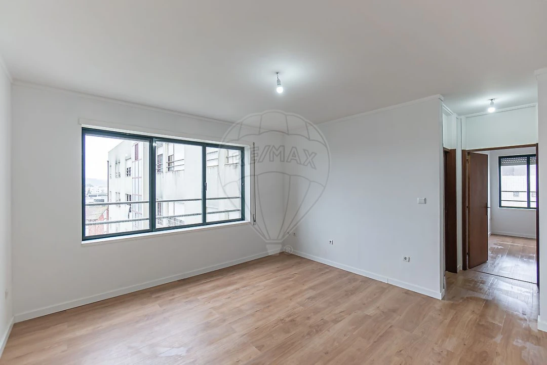 Apartamento T2 para Venda em Avintes Foto 12