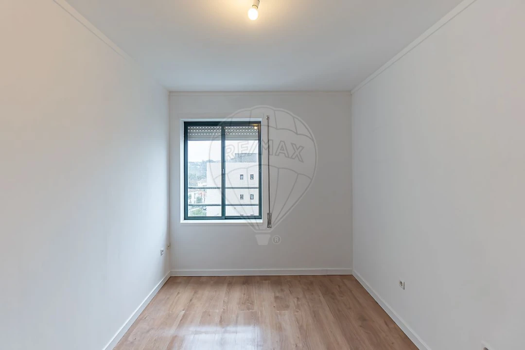 Apartamento T2 para Venda em Avintes Foto 22