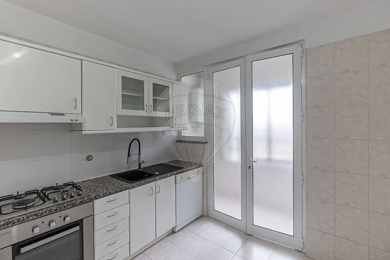 Apartamento T2 para Venda em Avintes Foto 7