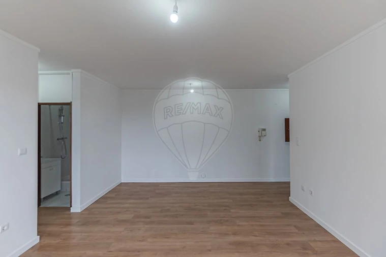 Apartamento T2 para Venda em Avintes Foto 14