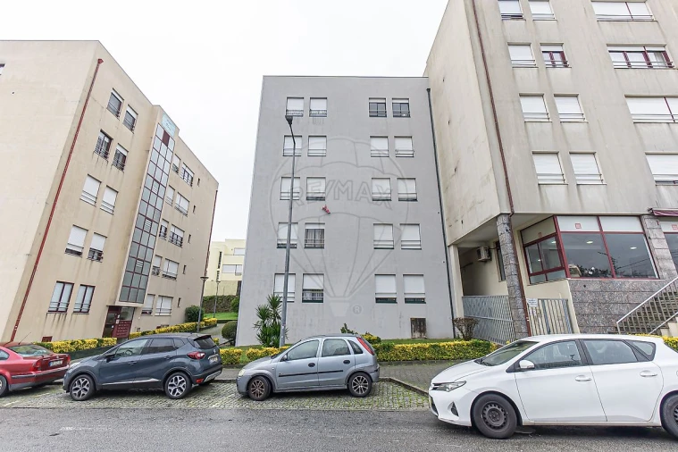 Apartamento T2 para Venda em Avintes Foto 36