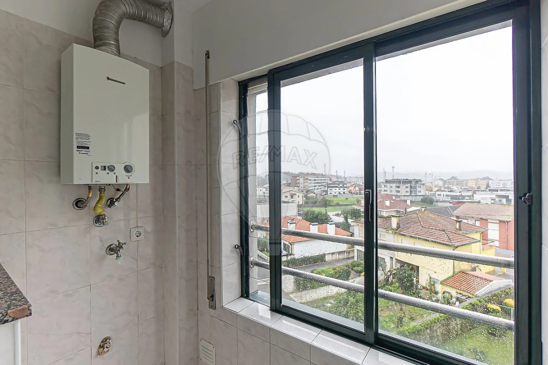 Apartamento T2 para Venda em Avintes Foto 9